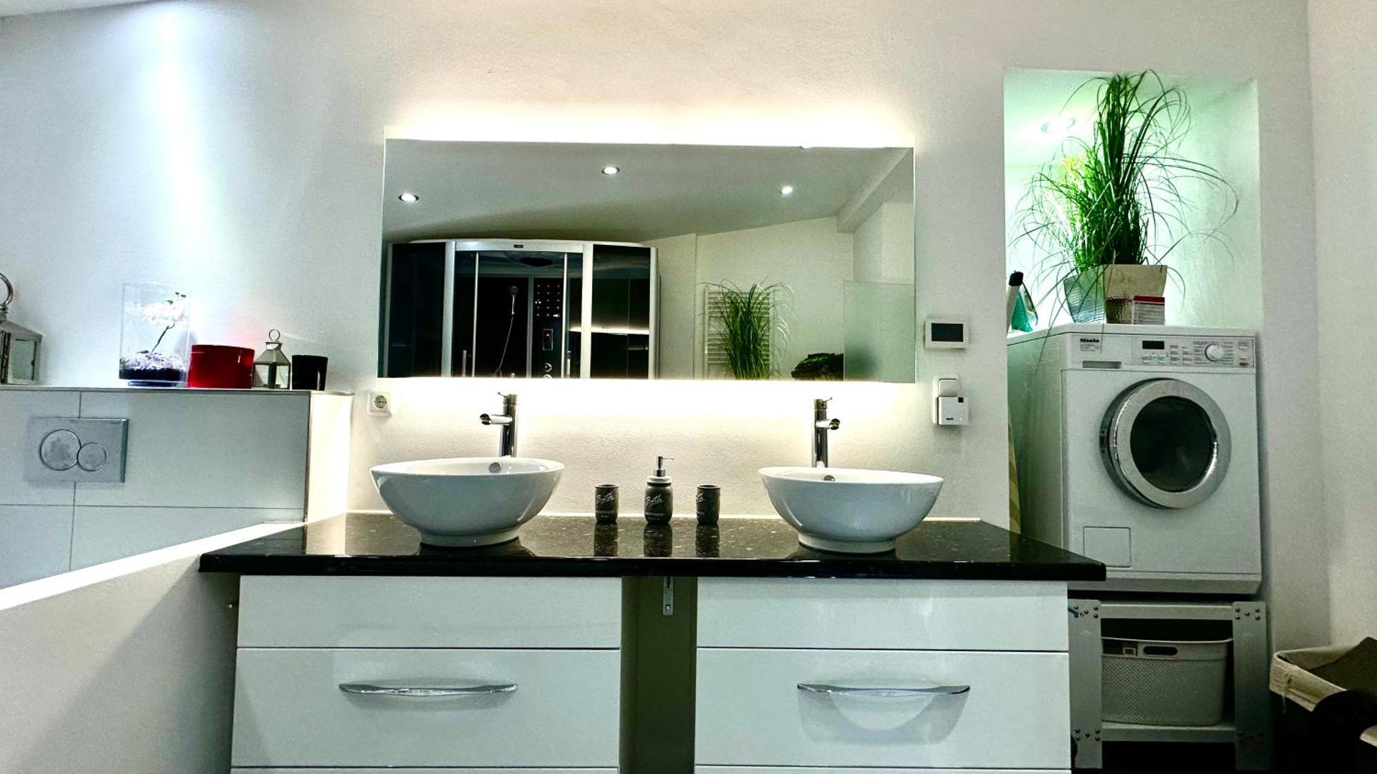 נירנברג Beefree Loft L Beletage Im Stadtpalais I Whirlpool I Metro מראה חיצוני תמונה